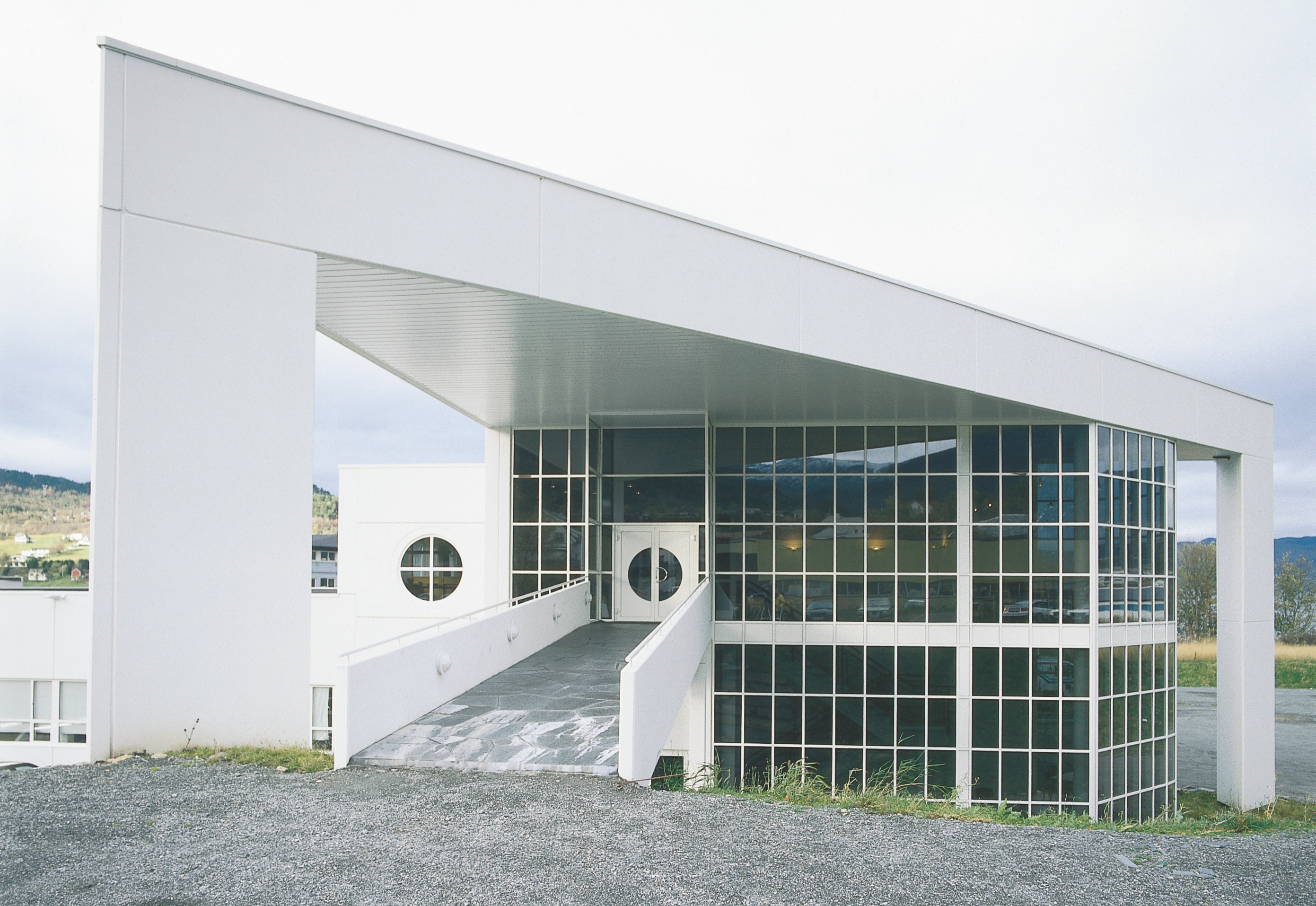 LK Hjelle factory, Sykkylven